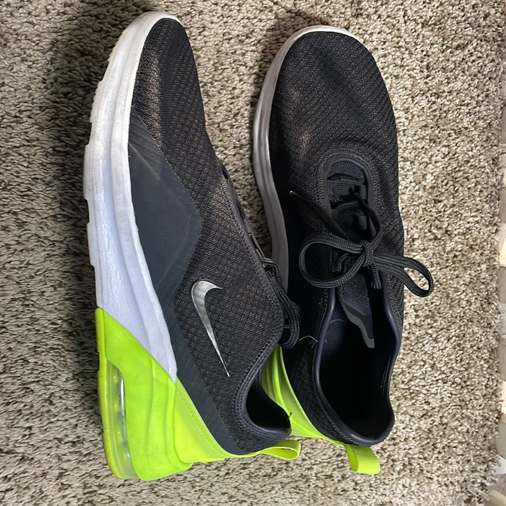 Lightweight sneaker - Picture 2 of 6